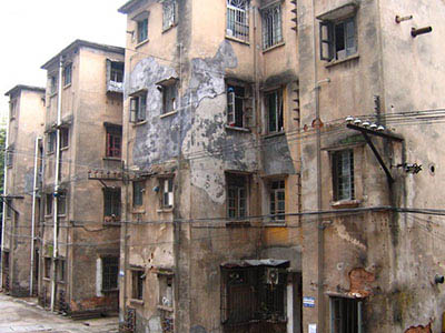 某小區(qū)危樓檢測(cè)現(xiàn)場(chǎng)